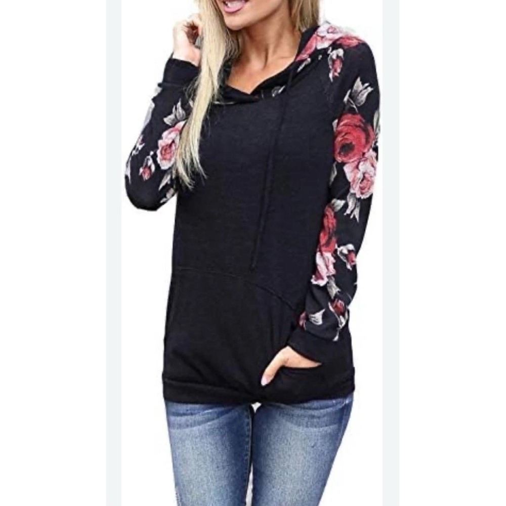 12pm Mon Ami Sweater Womens Small Black Roses Hoodie Dark Cottagecore Feminine‎